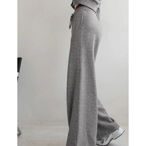 Athflow Sweatpants | Size 8-10 (Large ) | Commense - Picture 3 of 5